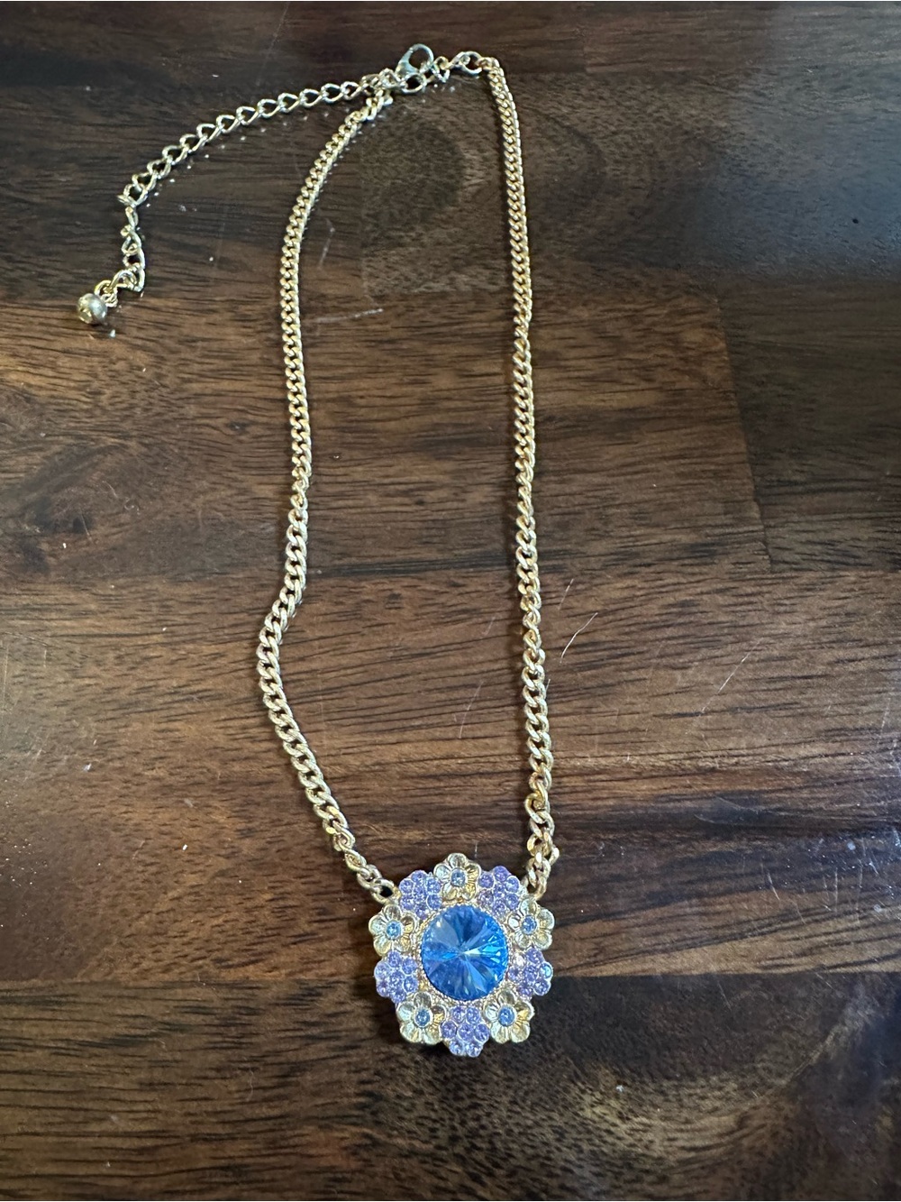 Sabika-inspired crystal flower necklace